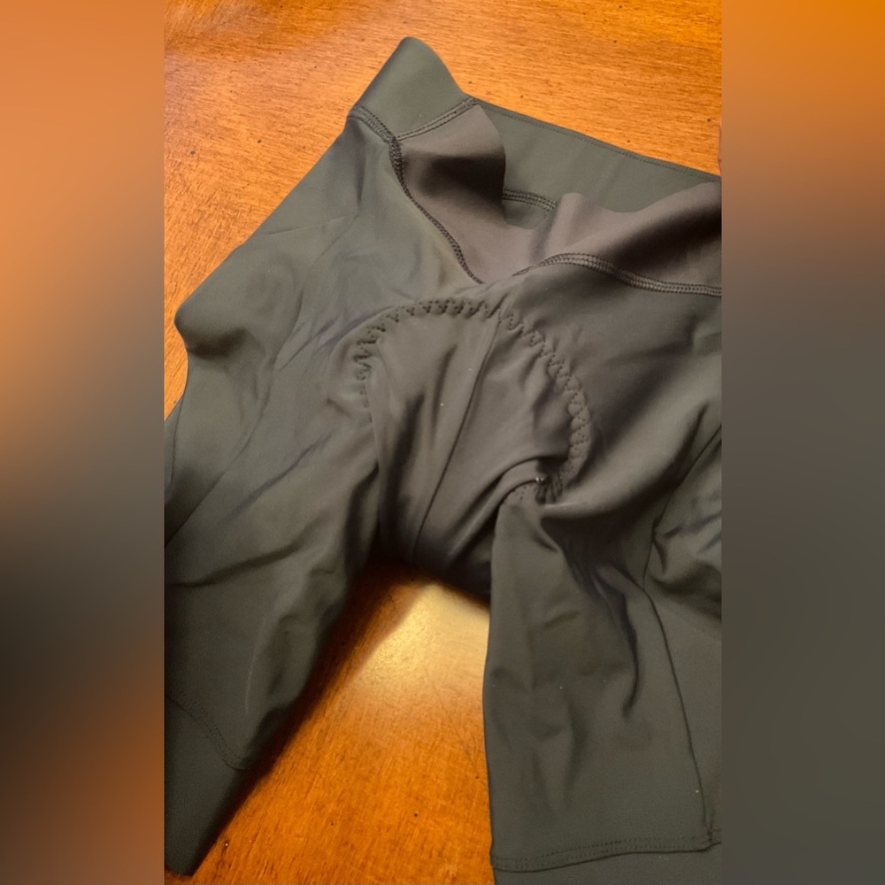 TREK Circuit women’s bike shorts NEW WITH TAGS